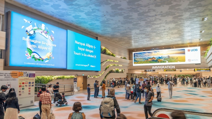 Singapour : JCDecaux étend sa concession publicitaire avec l’aéroport de Changi sous le signe de la durabilité jusqu’en 2029